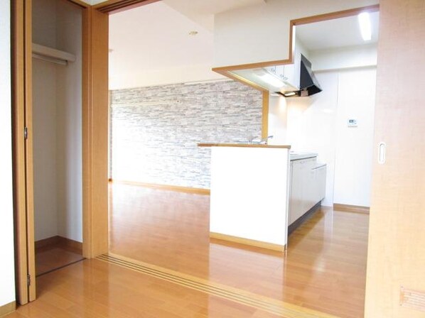 ベルシャイン厚木の物件内観写真